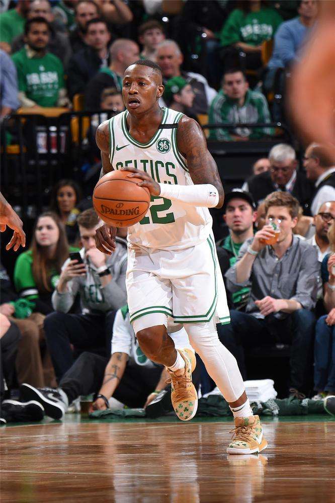 策略都在比 策略都在比